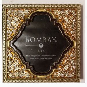 4x4 Square Picture Frame w/crystal accents